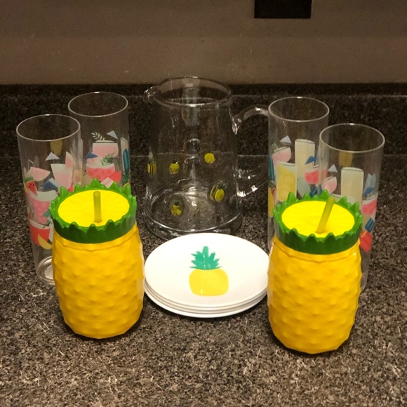 ‼️SOLD11 pc ENTERTAINING SET‼️ - Picture 7 of 8